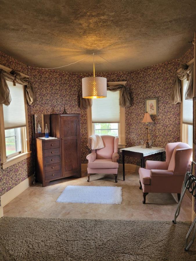 Ruby Manor Couette-café