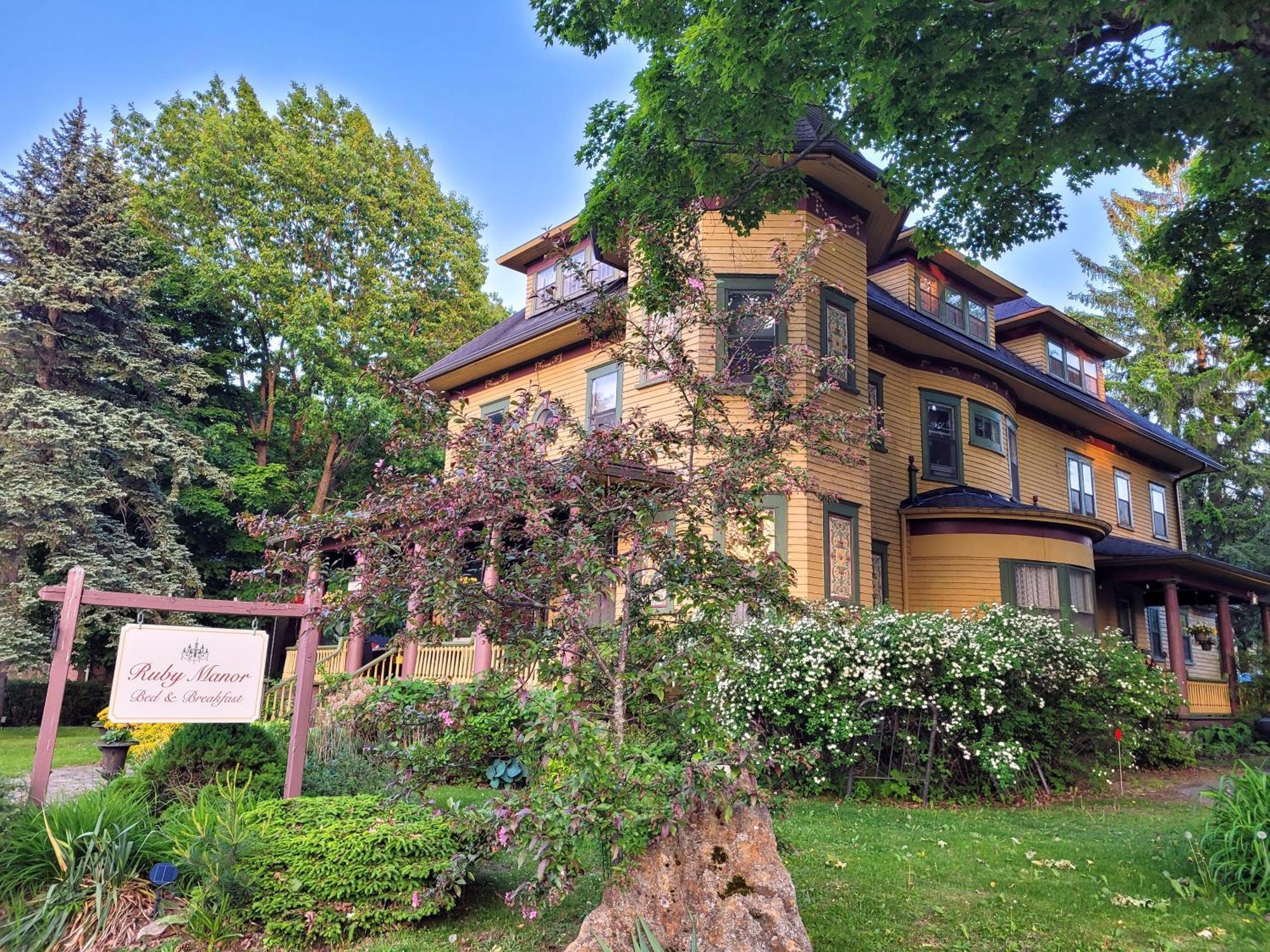Ruby Manor *